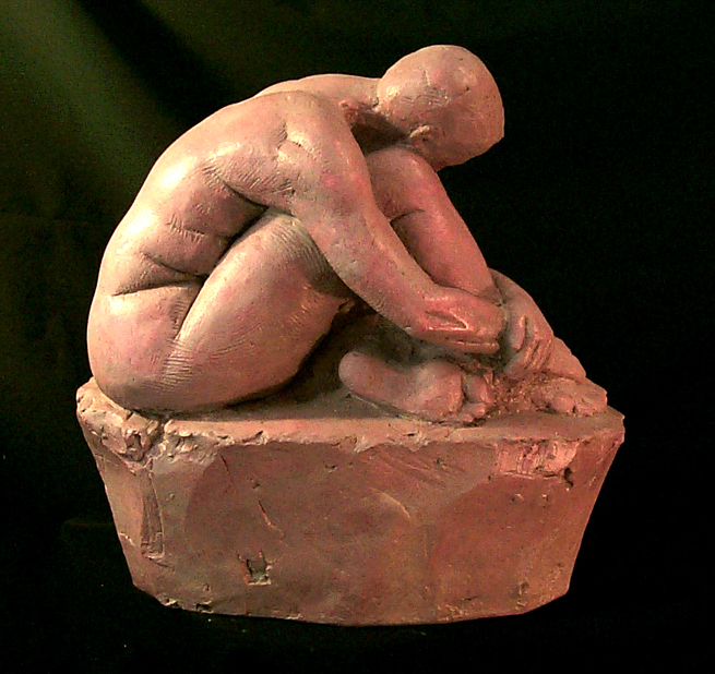 sculpture_05_kneeupC.jpg